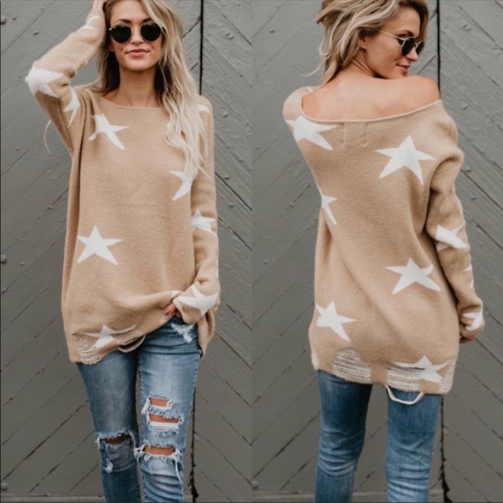✨Distressed Sweater with Stars✨ - Picture 2 of 4